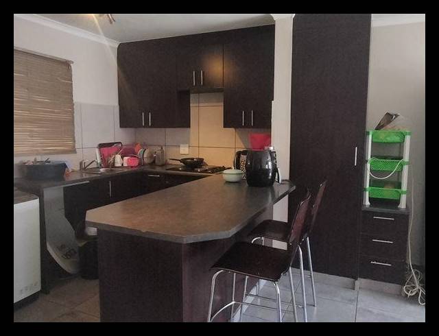 3 BEDROOM APARTMENT FOR SALE IN DIE HOEWES